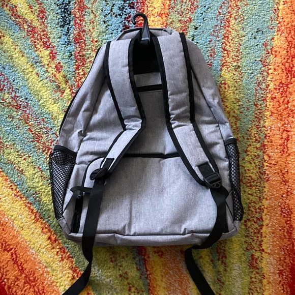 Matein Expandable Backpack - Picture 2 of 11